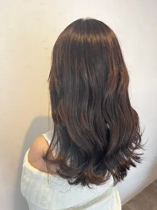ロング カラー 伊藤 さやかのヘアスタイル