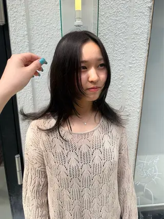 セミロング カラー momo / カラー、カットモデルのヘアスタイル