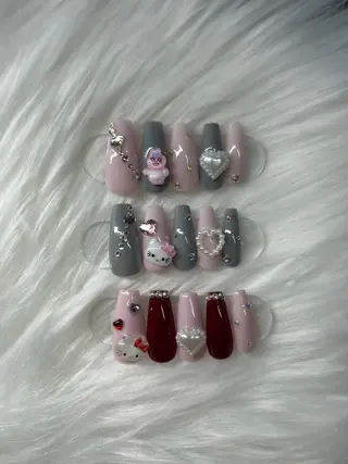 ネイル 鈴木 愛のネイルデザイン