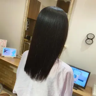 セミロング 髪質改善特化 安東駿介のヘアスタイル