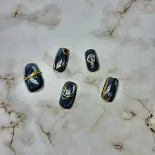 ネイル 光 るいのネイルデザイン