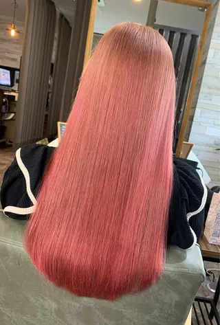 ロング カラー Lilly 中谷友里のヘアスタイル