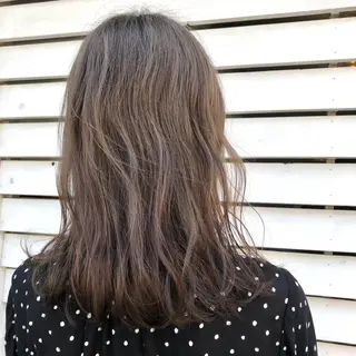 セミロング カラー 菅沢 奈生のヘアスタイル