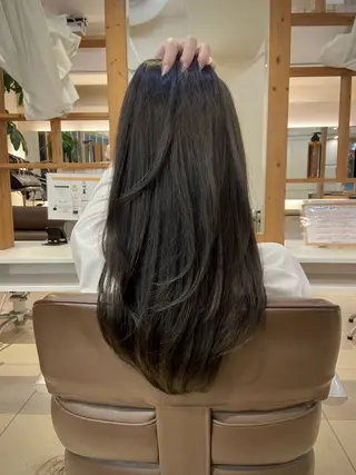 ロング 青山 光のヘアスタイル