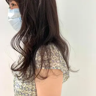 ロング カラー SAKINO. ベージュカラーのヘアスタイル