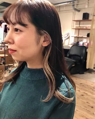 ロング カラー ヘアアレンジ 鈴木 世莉のヘアスタイル