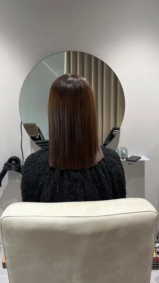 ミディアム 井山 葵のヘアスタイル