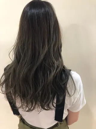 セミロング カラー 相原 美咲のヘアスタイル