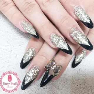 ネイル tiarynail K K🐼のネイルデザイン