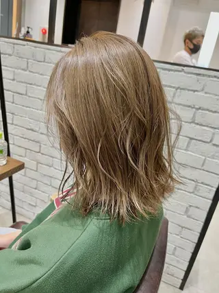 セミロング 🌈外国風ハイライト こうたろうのヘアスタイル