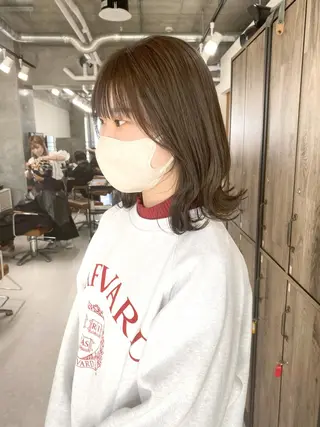 ミディアム カラー ヘアアレンジ 🌷FUKA🌷 まろやかハイトーンのヘアスタイル