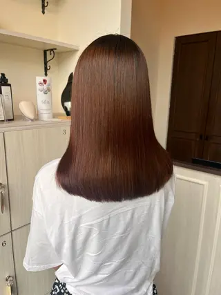 セミロング パーマ 渡邊 唯のヘアスタイル
