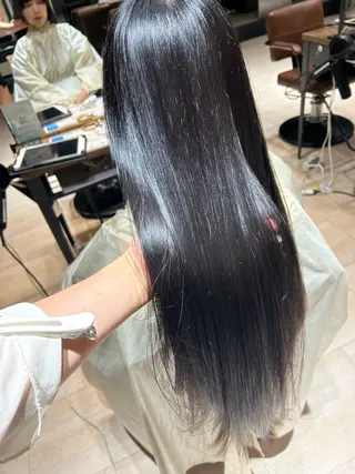 ロング 🎀大竹美侑／顔まわ りカット／レイヤーのヘアスタイル