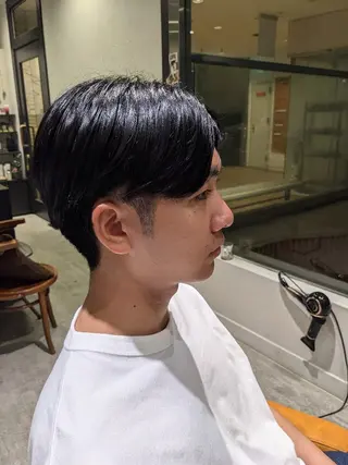 メンズ over two  藤が丘のヘアスタイル