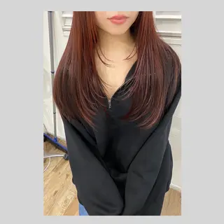 ロング カラー 佐藤 沙也輝のヘアスタイル