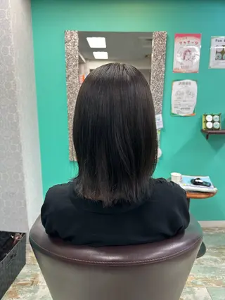 ミディアム 三原 友美のヘアスタイル