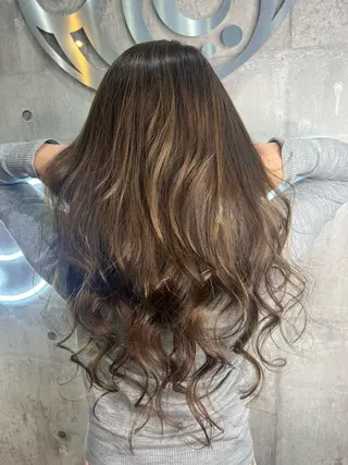 ロング パーマ ヘアアレンジ メンズ キッズ ネイル マツエク・マツパ アイブロウ 韓国/顔周り/透明感 /レイヤー/ひなたのヘアスタイル