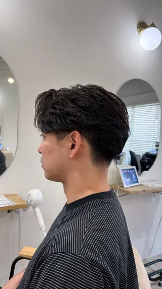 メンズ カットとカラー ストレートとスパのヘアスタイル