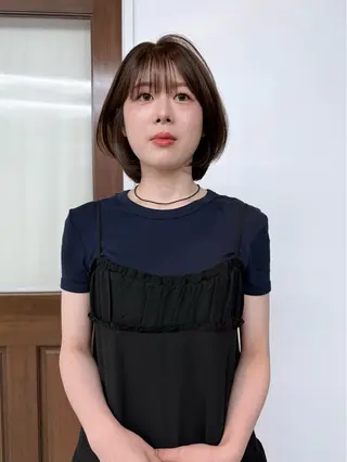 ミディアム 葉 /レイヤーカットのヘアスタイル