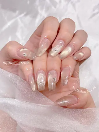 MoON...❤︎ MeGuのネイルデザイン