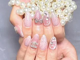 ネイル Queening 🦋のネイルデザイン