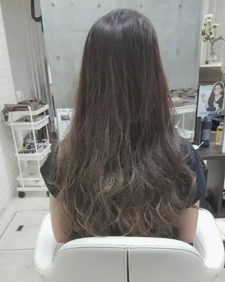 ロング 髪質改善×レイヤー 高嶋のヘアスタイル
