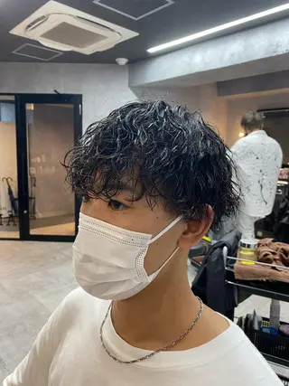 ミディアム パーマ メンズ 大阪メンズヘアのプロ 高橋 直希のヘアスタイル
