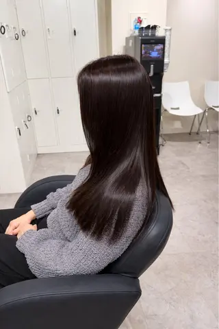 ロング 🫧とぅるん艶髪🫧 透明感カラー×猿渡のヘアスタイル