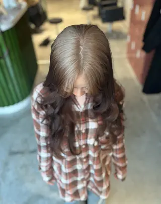 ロング カラー 🧡梅田ハイトーン カラー🧡runaのヘアスタイル