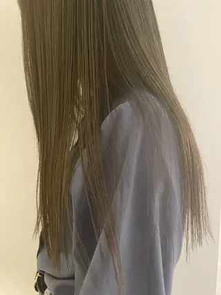 カラー ブリーチカラー🎀 韓国風/寺門美優のヘアスタイル