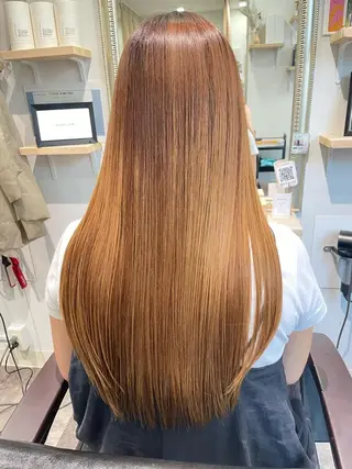セミロング ayaka 縮毛矯正レイヤーのヘアスタイル