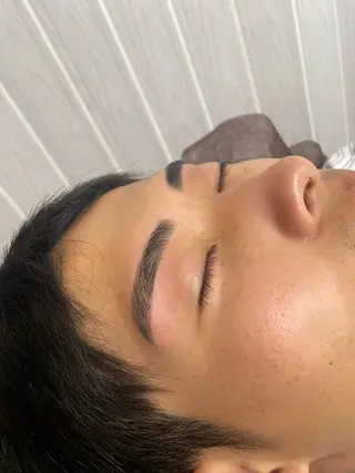 メンズ アイブロウ 上田 麻彩のマツエク・マツパデザイン