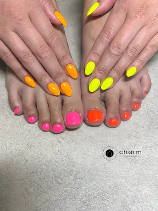 ネイル ネイルルーム チャームのネイルデザイン