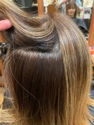 ミディアム 佐藤 百葉のヘアスタイル