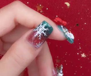 ネイル MoonNail ユリ🌸のネイルデザイン