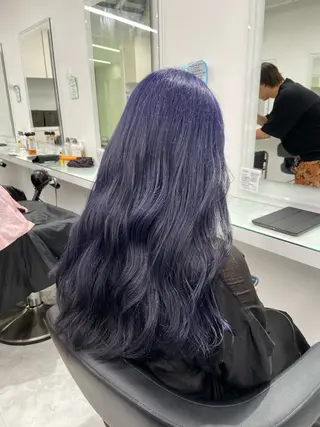 ロング カラー モテ髪ハイトーン🫧 serina🎀池袋のヘアスタイル