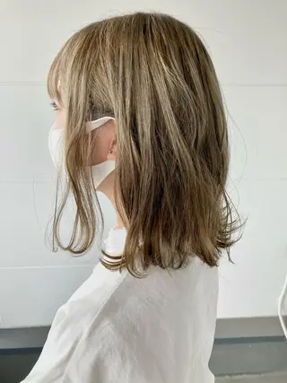 ミディアム タカツド ユウキのヘアスタイル