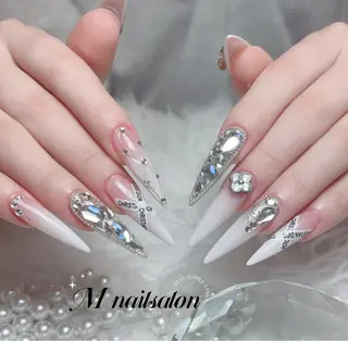 ネイル M🌷nail 長さだし専門店のネイルデザイン