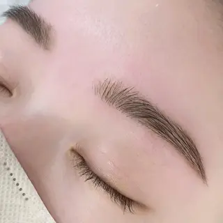 アイブロウ 幸 凜央のマツエク・マツパデザイン