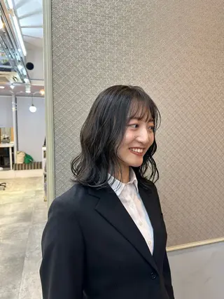 ミディアム カラー さとう あやかのヘアスタイル