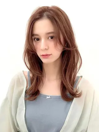 セミロング カラー パーマ ヘアアレンジ 韓国・韓国ヘア 髪質改善のヘアスタイル