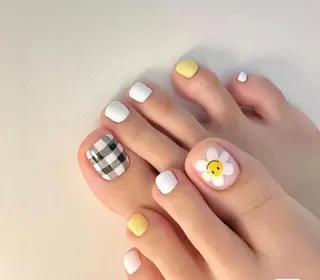 ネイル M🌷nail 長さだし専門店のネイルデザイン