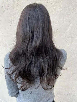 ロング M. YURIのヘアスタイル