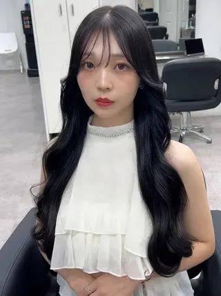 ロング 🫧とぅるん艶髪🫧 透明感カラー×猿渡のヘアスタイル
