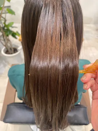 ロング 縮毛矯正・髪質改善・ ストレート🌻ゆいのヘアスタイル