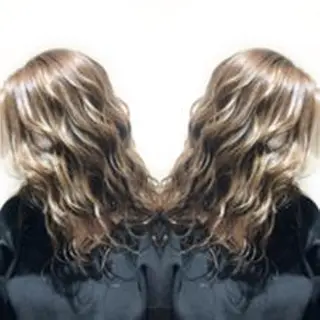 カラー ロング Alushe艶髪・ 髪質改善のヘアスタイル