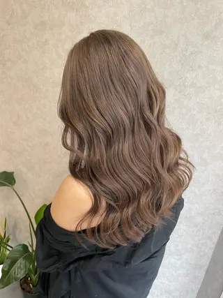 ロング Rio/ヘアセット/ ハイトーンカラーのヘアスタイル