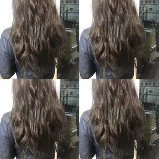 ロング カラー 小栗 麻衣のヘアスタイル