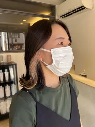 ミディアム 平居 リサのヘアスタイル