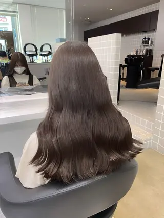 ロング カラー ブリーチ縮毛矯正加藤 赤み無し透明感ヘアのヘアスタイル